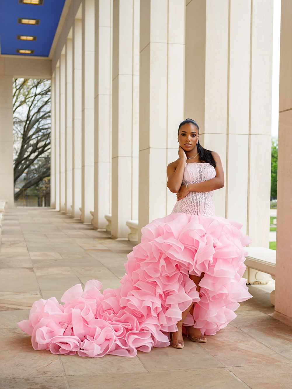 Strapless Pink Ruffled Ball Gown Dress -Only Worn ONCE! Womenโs Size 4